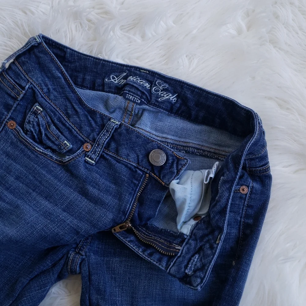 AMERICAN EAGLE Skinny Jeans  Size 2 - Picture 3 of 6